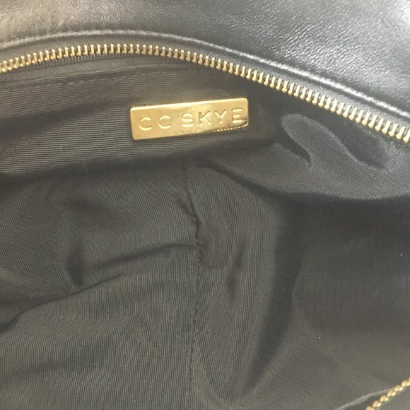 CC Skye Black Leather Shoulder Bag - Picture 4 of 8